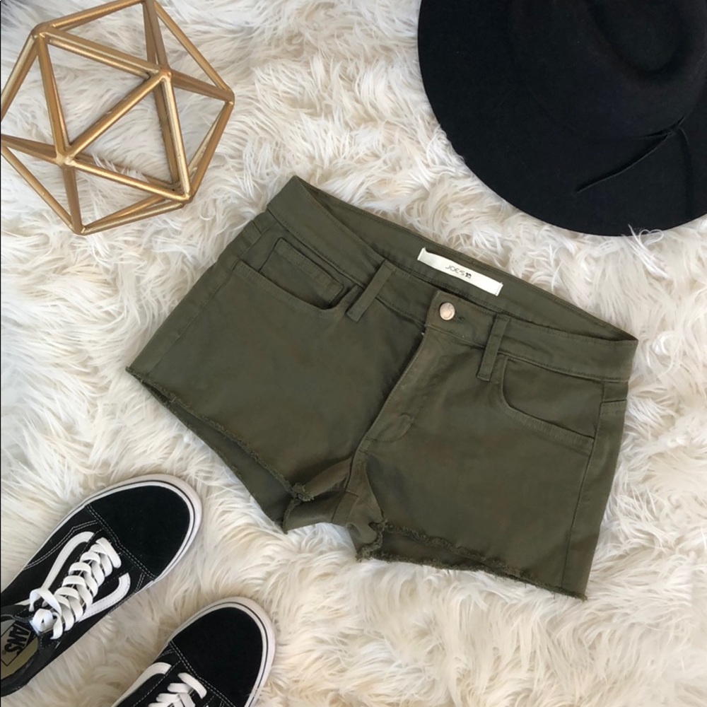 Joe’s jeans shorts in army green – size 28
